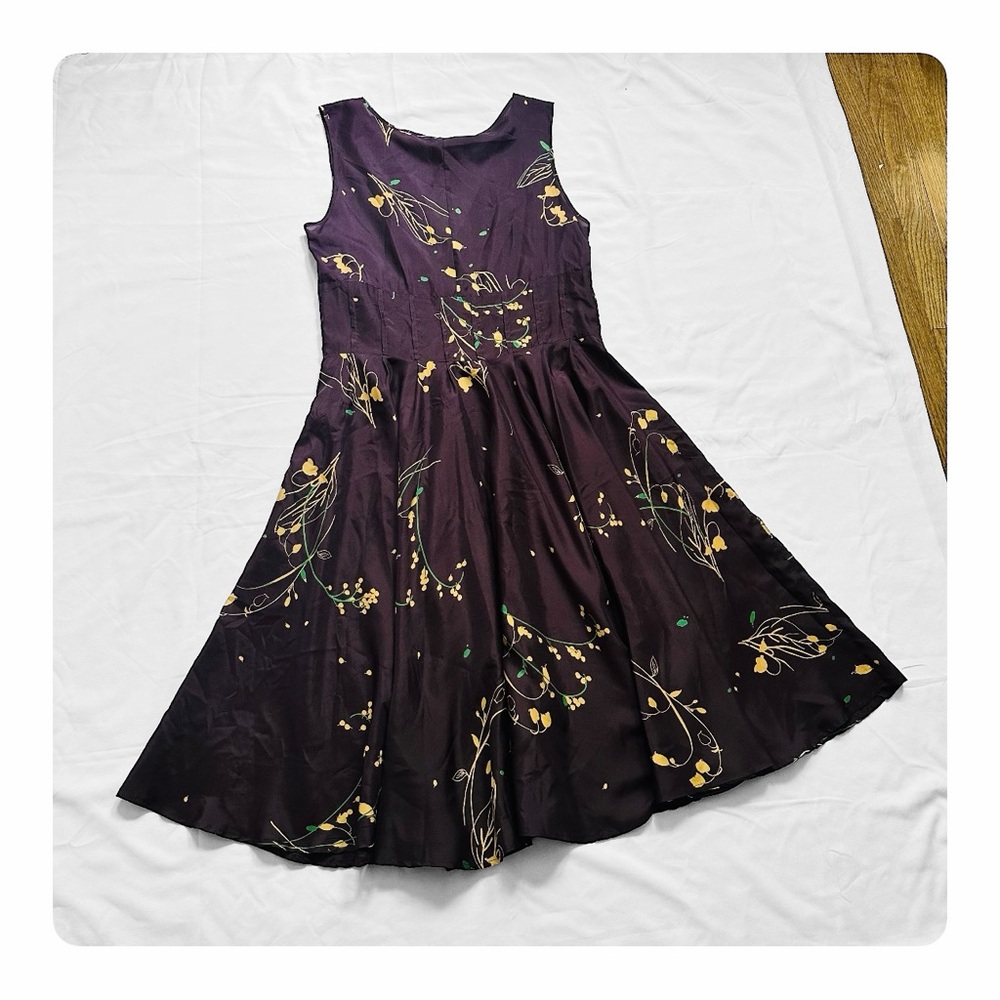 β
Johnny Was Floral Georgette 100%Silk Spring Wedding Guest Dress - Purple β
- Picture 7 of 16